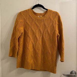 Old Navy Mustard Cable Knit 3/4 Sleeve Sweater